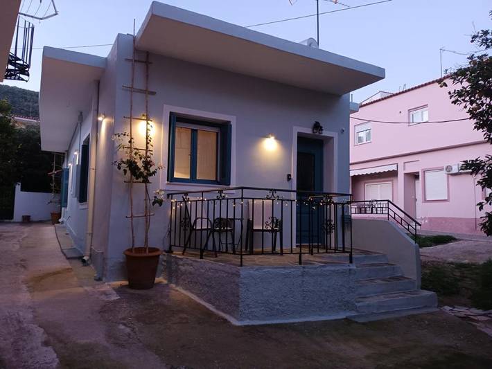 Gîte pour 2 personnes, avec balcon dans Palaia Epidavros