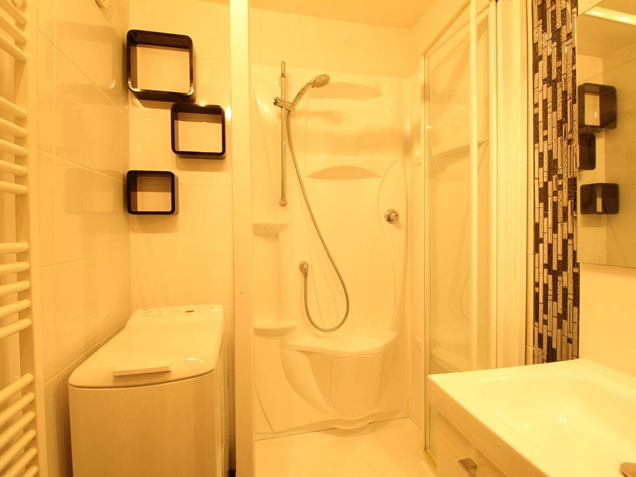 Gehele studio, Studio for 6 people with renovated bathroom and parking, on the slopes in Les Carroz, Arâches-la-Frasse