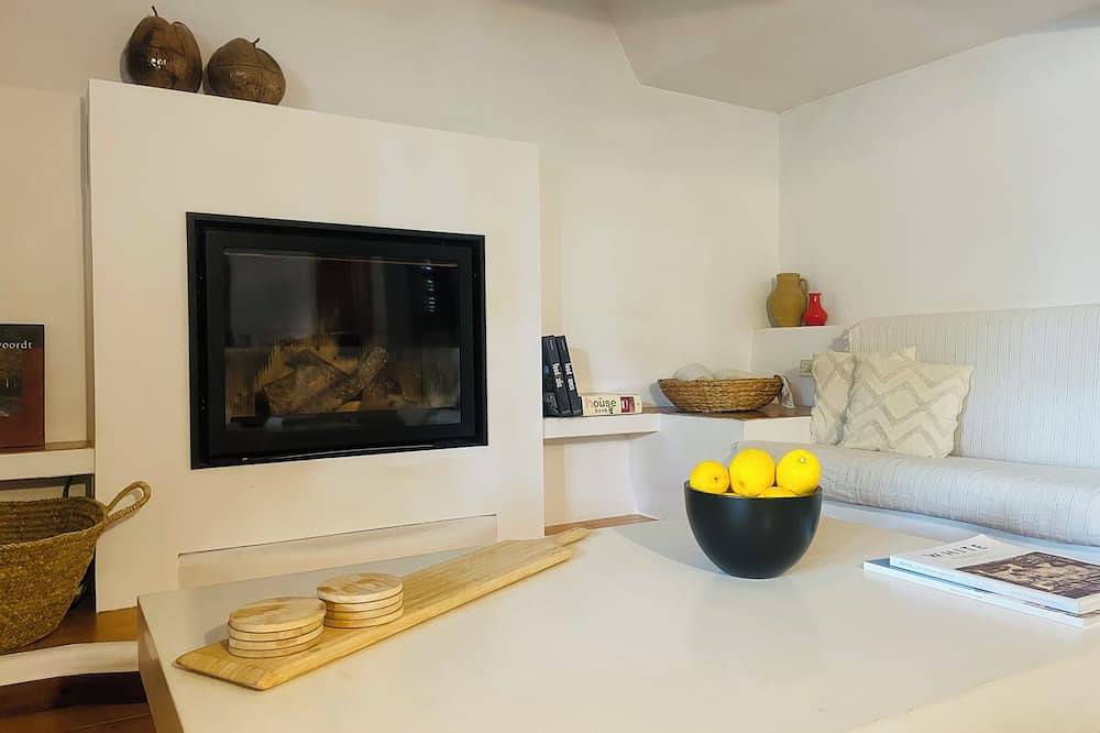 Authentic & spacious Villa with amazing pool in Santa Gertrudis de Fruitera, Santa Eulària des Riu