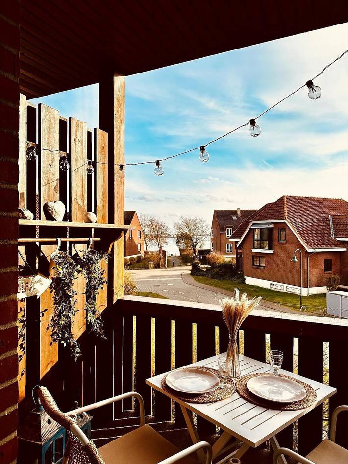 Ferienwohnung für 3 Personen, mit Balkon in Lemkenhafen