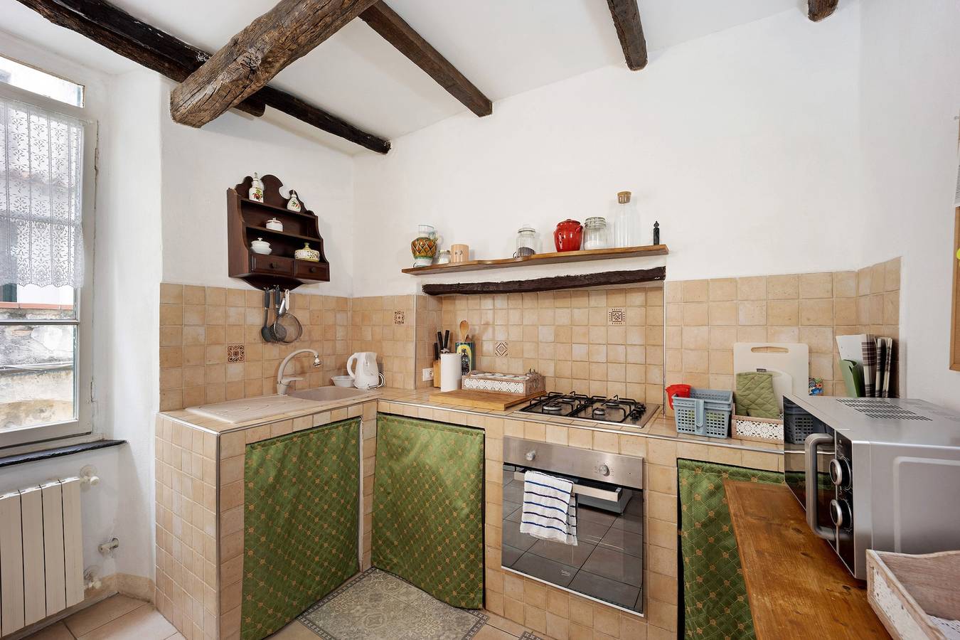 Geheel appartement, Vakantie Appartement 'Domus Napoleone Bonaparte' met A/C & Wi-Fi in San Remo, Sanremo Gemeente