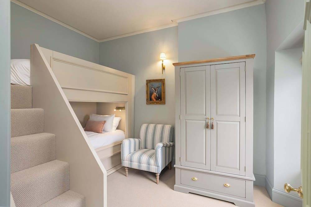Stuart Suite in Leith, Edinburgh