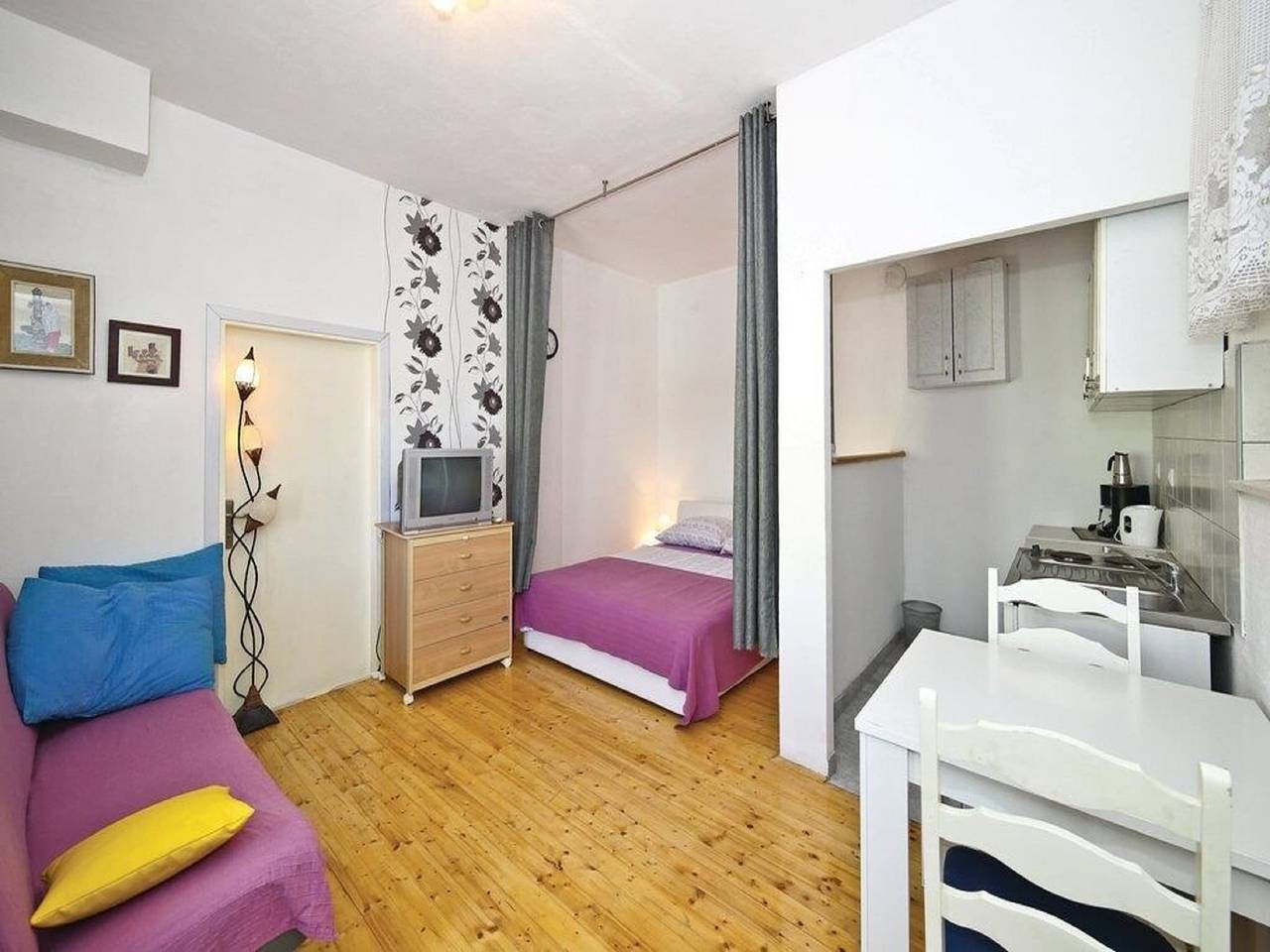 Ganze Wohnung, Apartments Halilović - Studio Apartment in Gradska plaža (Trogir), Trogir