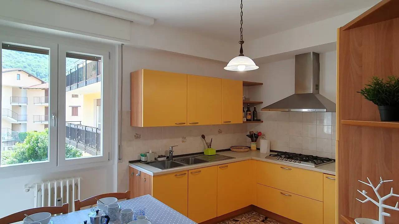 Appartamento intero, Ferienwohnung für 4 Personen (100 m²) in Maccagno Con Pino E Veddasca in Maccagno, Maccagno con Pino e Veddasca