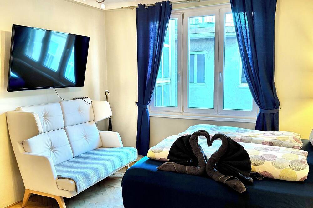 Ganze Wohnung, Central Apartment with 360 degrees view rooftop in city centre of Vienna in Wien Innenstadt, Wien