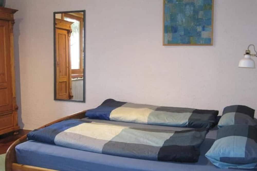 Ganze Wohnung, Gemütliche Fewo mit Schwedenofen für kühle Tage in Schwandorf, Ostbayern