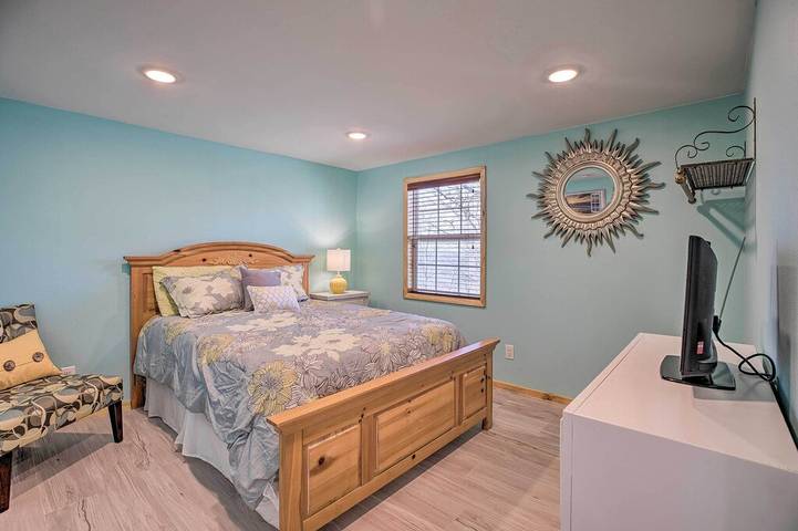 Vacation rental for 10 people, with yard and terrace in Beaver Lake