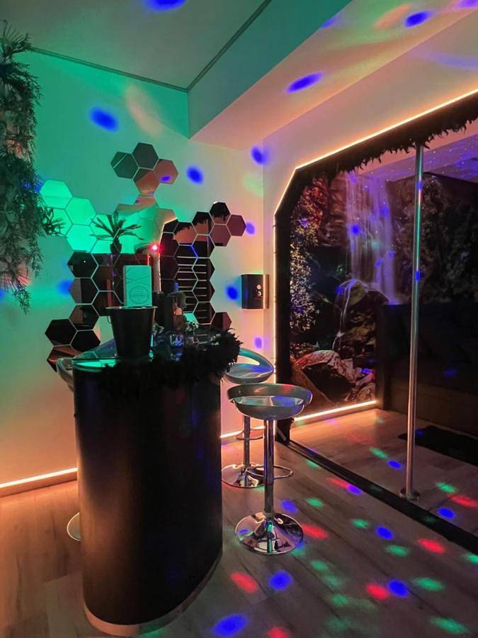 Location de vacances pour 2 personnes, avec terrasse ainsi que jacuzzi et sauna à Verviers - 3