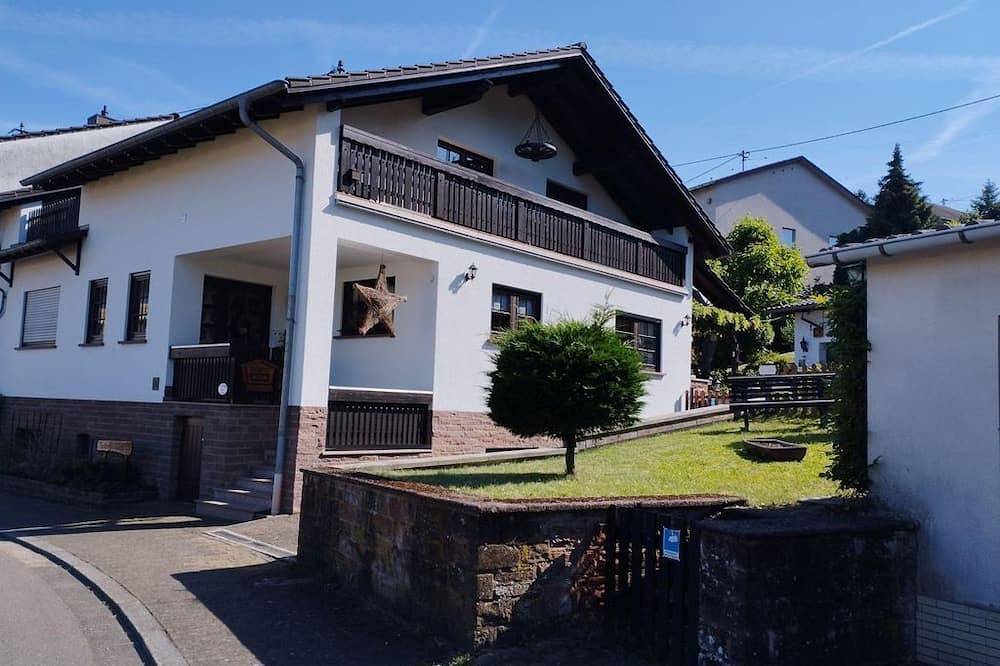 Ganze Wohnung, Ferienwohnung Pia - Appartement/Fewo, Dusche, Wc, 2 Schlafräume in Saarschleife, Mettlach