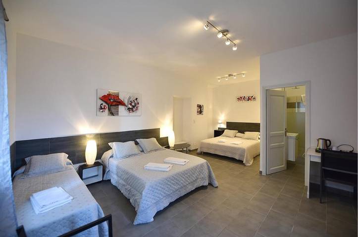 Hôtel pour 3 personnes, avec jardin et piscine à Ghisonaccia - 3