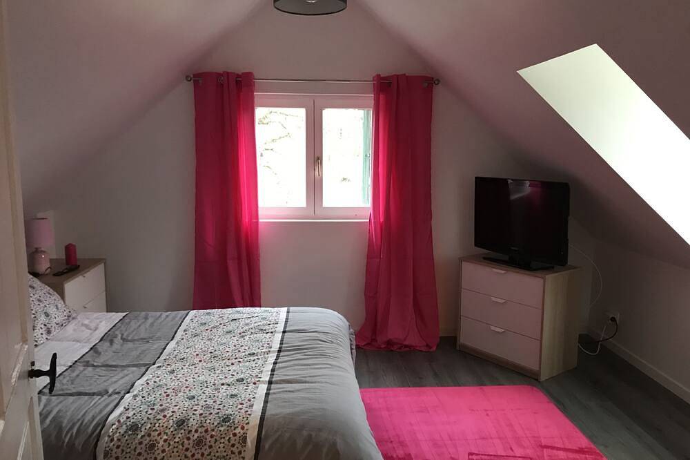 6-person weekly and weekend rental by the sea. in Étables-sur-Mer, Côte de Goëlo