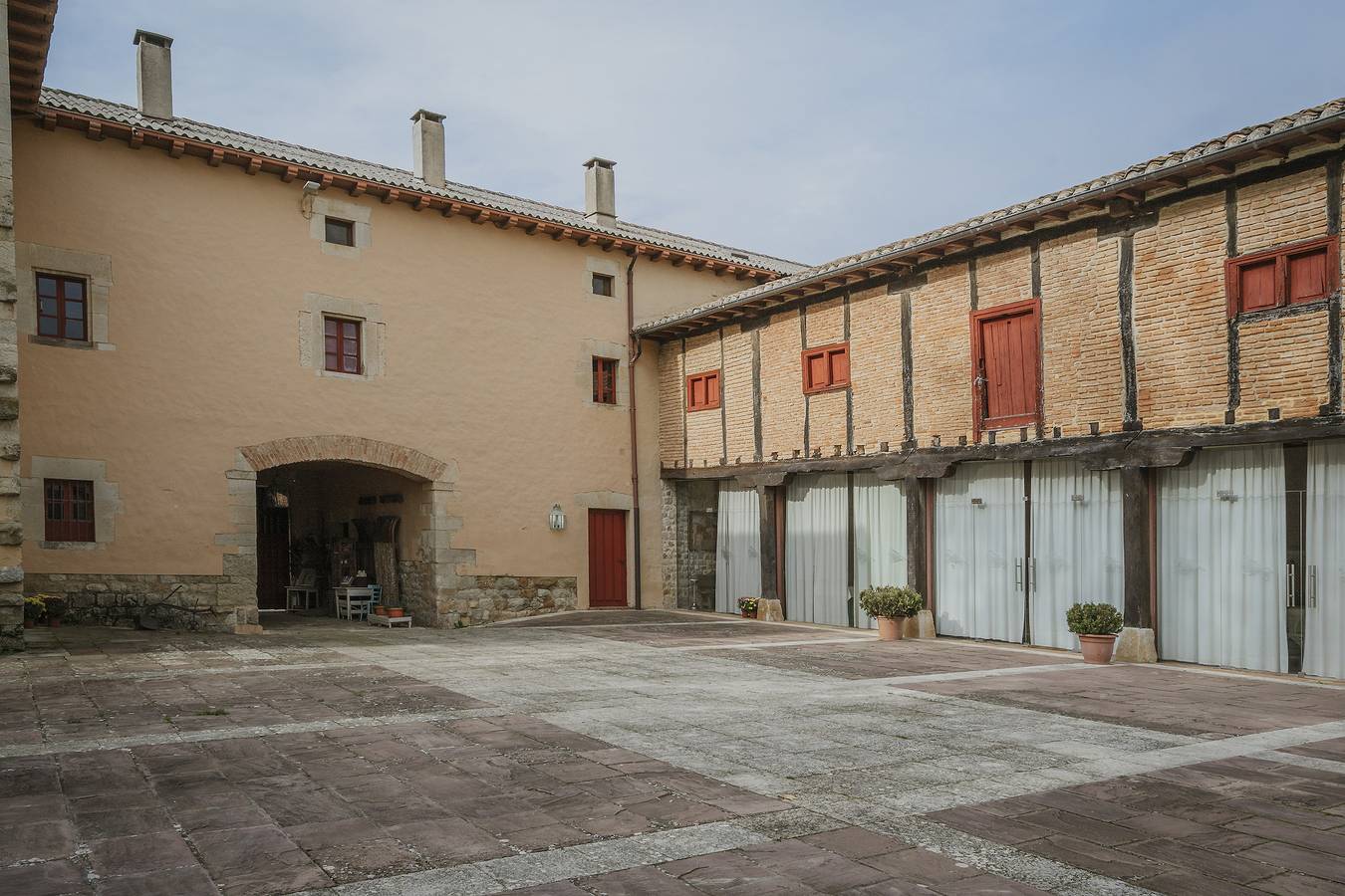 Country House 'Pastor' with Mountain View, Shared Garden and Wi-Fi in Olmos de Ojeda, Palencia Province