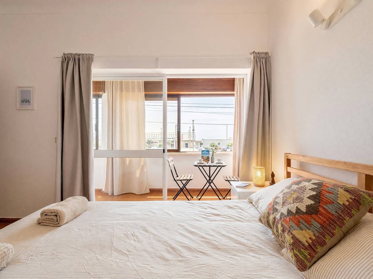 Ferienhaus 'Atlantic Garden Caparica' mit Meerblick, privater Terrasse und Wlan in Halbinsel von Setúbal