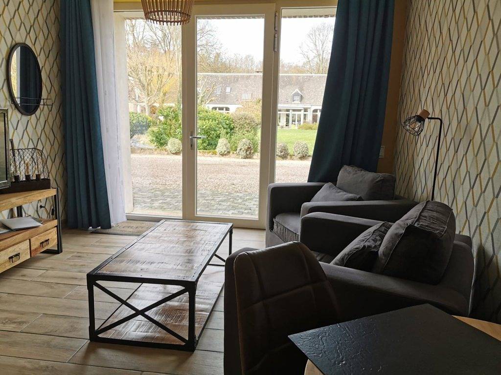 Appartement rez-de-jardin chez "Justin et Robin" in Sailly-Flibeaucourt, Région d'Abbeville