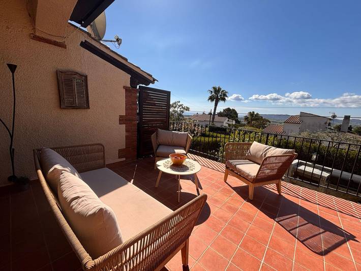 Casa rural para 6 personas, con Balcón y Terraza además de Jardín y Vistas en Serra de Daró - 4