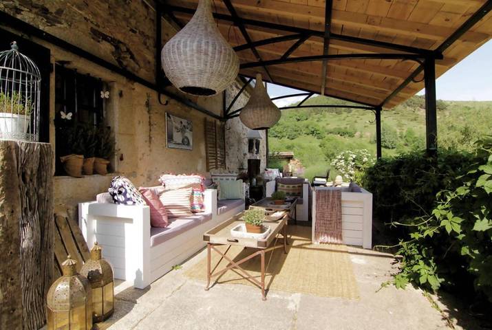 Hôtel pour 14 personnes, avec terrasse et jardin, animaux acceptés