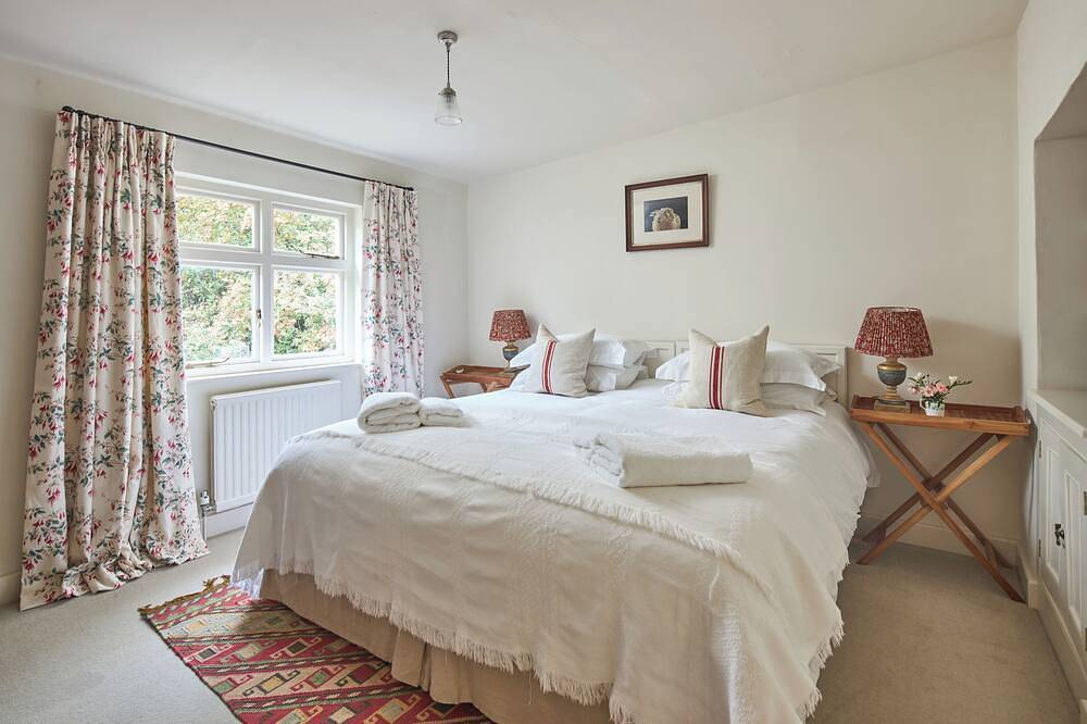 Idyllic house vast views, great for winter walks & cosy nights by open fires. in Tiverton, Devon