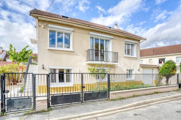 Villa pour 20 personnes, avec jardin et terrasse