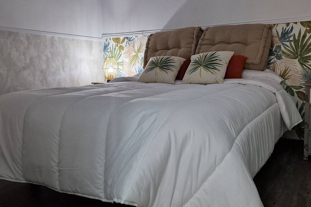 Entire apartment, A Guarda beachfront in A Guarda, Rías Baixas