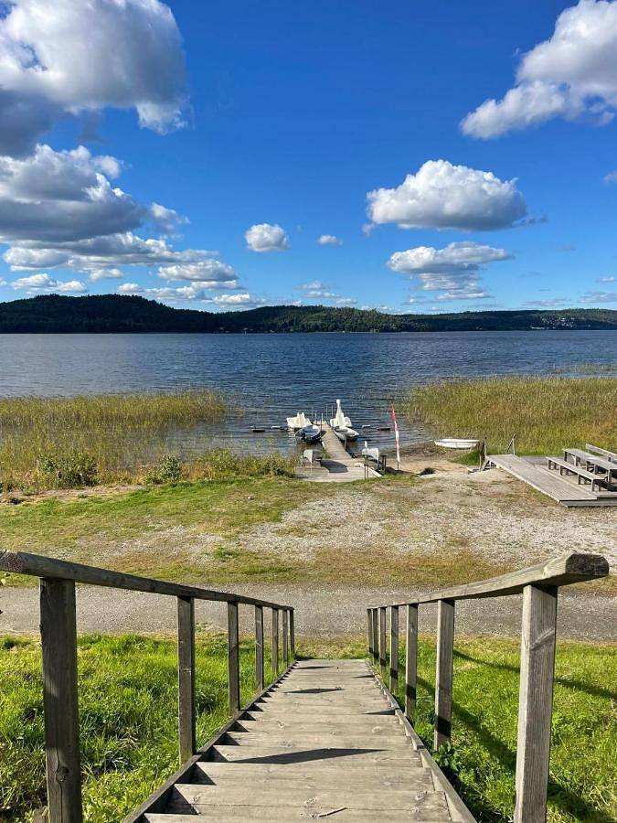 Skotteksgarden Lakefront Cottages and Camping near Ulricehamn in Marbäcks distrikt, Västergötland