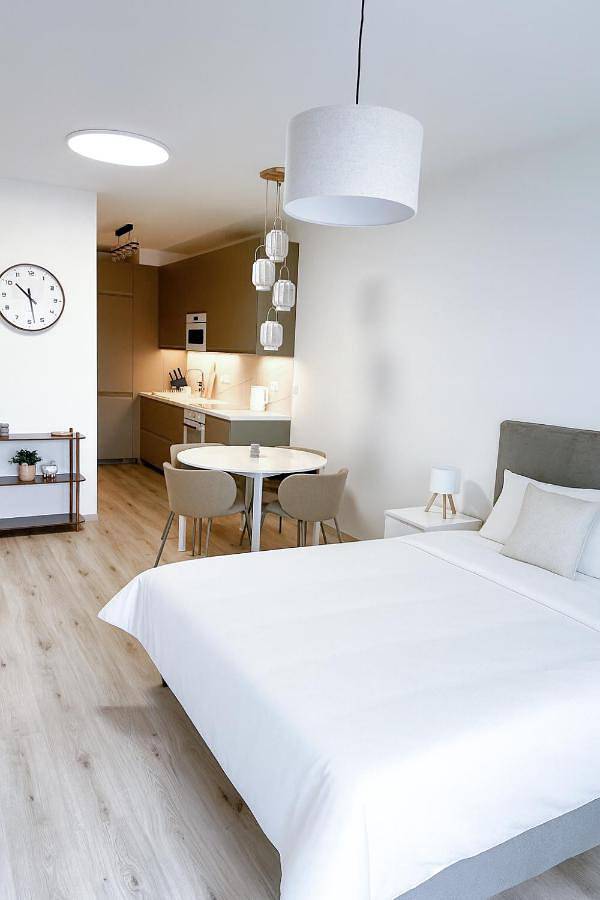 Ferienwohnung für 6 Personen, mit Balkon und Ausblick in Tiefenbach (Prag)