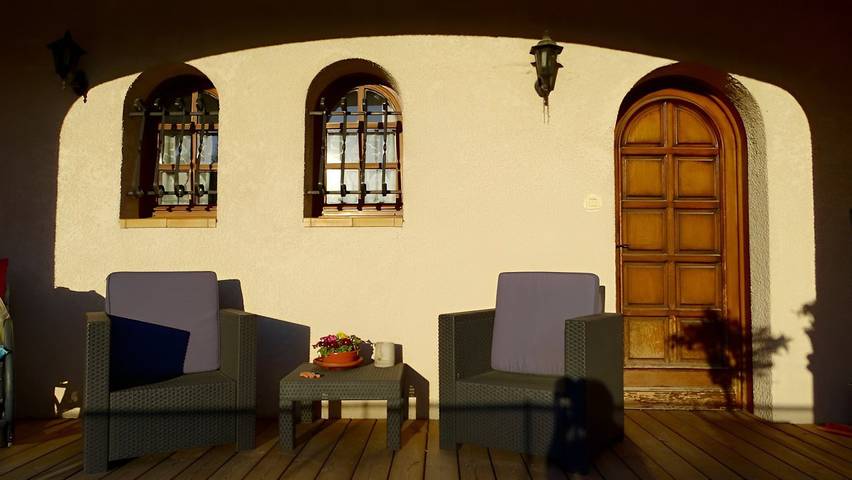 Chambre d’hôte pour 4 personnes, avec vue sur le lac ainsi que terrasse et piscine à Villeneuve-lès-Maguelone
