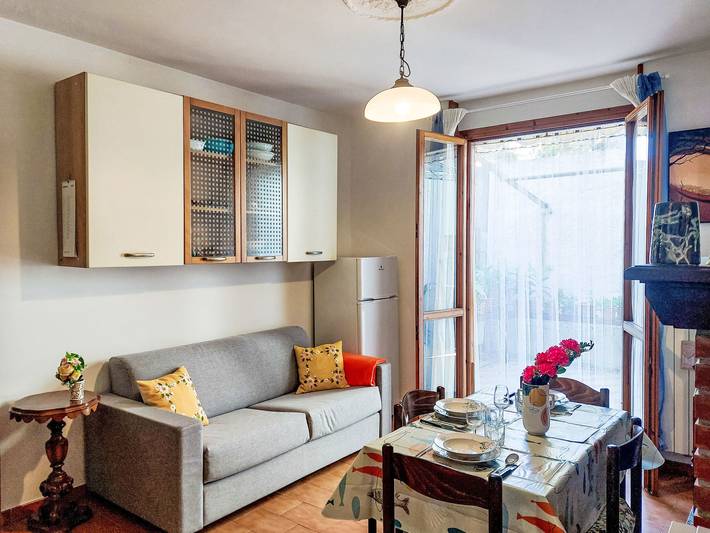 Ferienwohnung für 4 Personen, mit Terrasse in San Lorenzo al Mare - 2