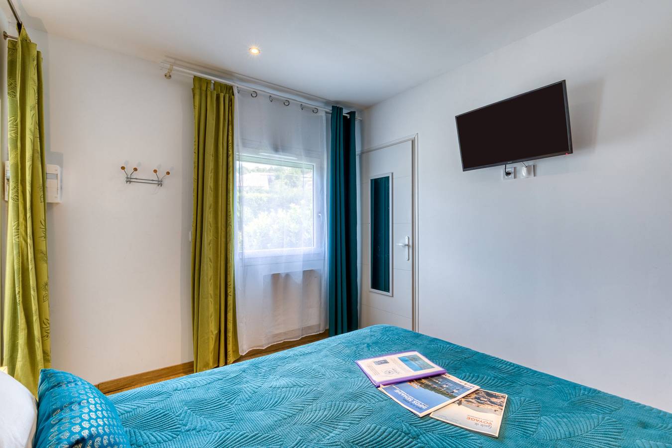 Apartamento 'Les Tables Aux Vaches-Chambre Agout' con terraza privada, jardín privado y Wi-Fi in La Salvetat-sur-Agout, Region de Béziers