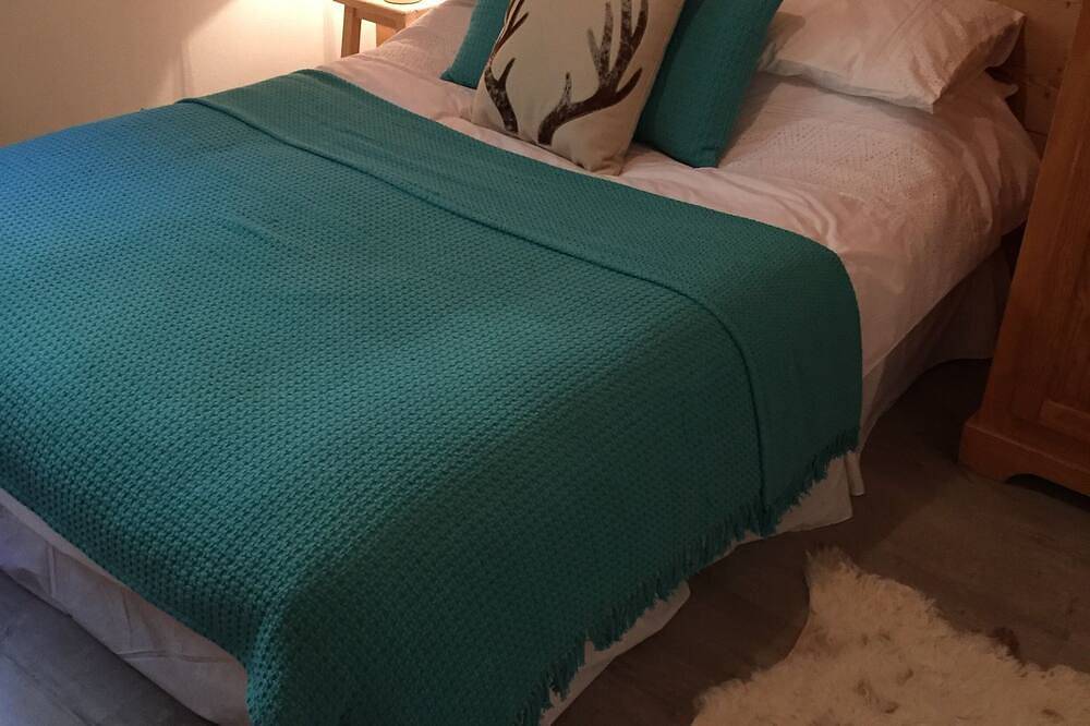 Entire apartment, Luxury, family friendly apartment close to the ski slopes with stunning views in La Chapelle-d'Abondance, Les Portes du Soleil