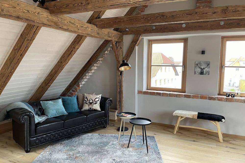 Ganze Wohnung, Liebevoll restaurierte Ferienwohnung im Alpenchic Stil Dg in Ottobeuren, Bayerisch Schwaben