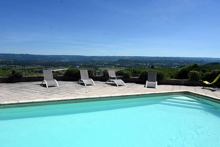 Maison de vacances pour 6 personnes, avec Balcon/Terrasse à Loubressac