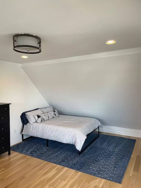 Vacation house for 8 people, with yard in Denver