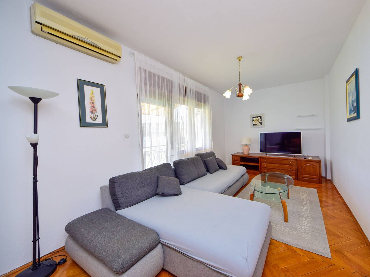 Appartamento intero, Appartamento vacanze per 4 persone con balcone in Traù, Regione spalatino-dalmata