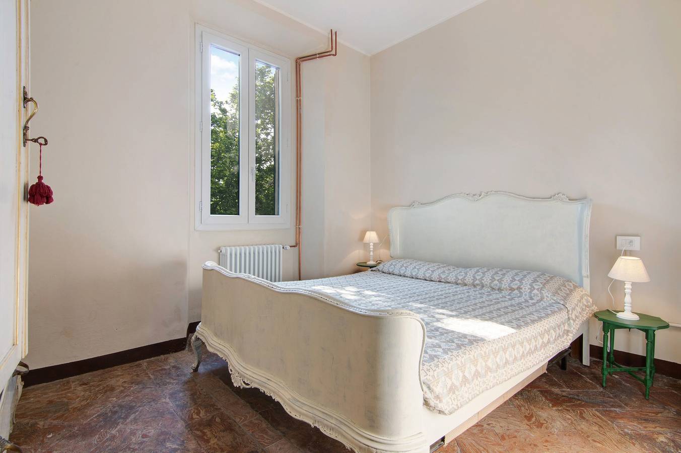 Entire apartment, Holiday Apartment "Ortensia - Residenza Cernobbio" with Mountain View, Balcony & Wi-Fi in Maslianico, Lake Como
