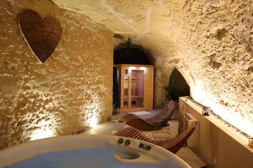 Gîte pour 2 personnes, avec sauna ainsi que jardin et jacuzzi à Vernou-sur-Brenne