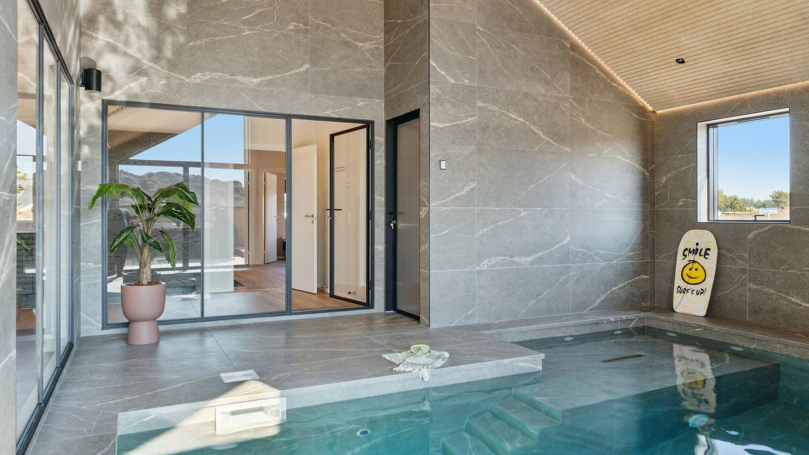 660 - Luxuriöses Poolhus in Henne mit Spa und Aktivitätsraum in Henne, Filsø See