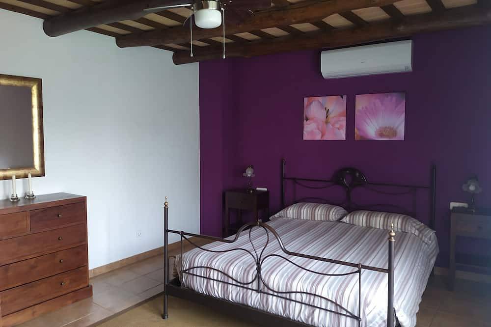 Idéal pour des vacances avec la famille. Un emplacement privilégié pour visiter la zone in Bordils, Gironès
