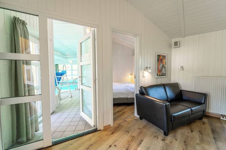 Ferienhaus für 10 Personen, mit Terrasse und Sauna sowie Garten in der Lübeck - 2