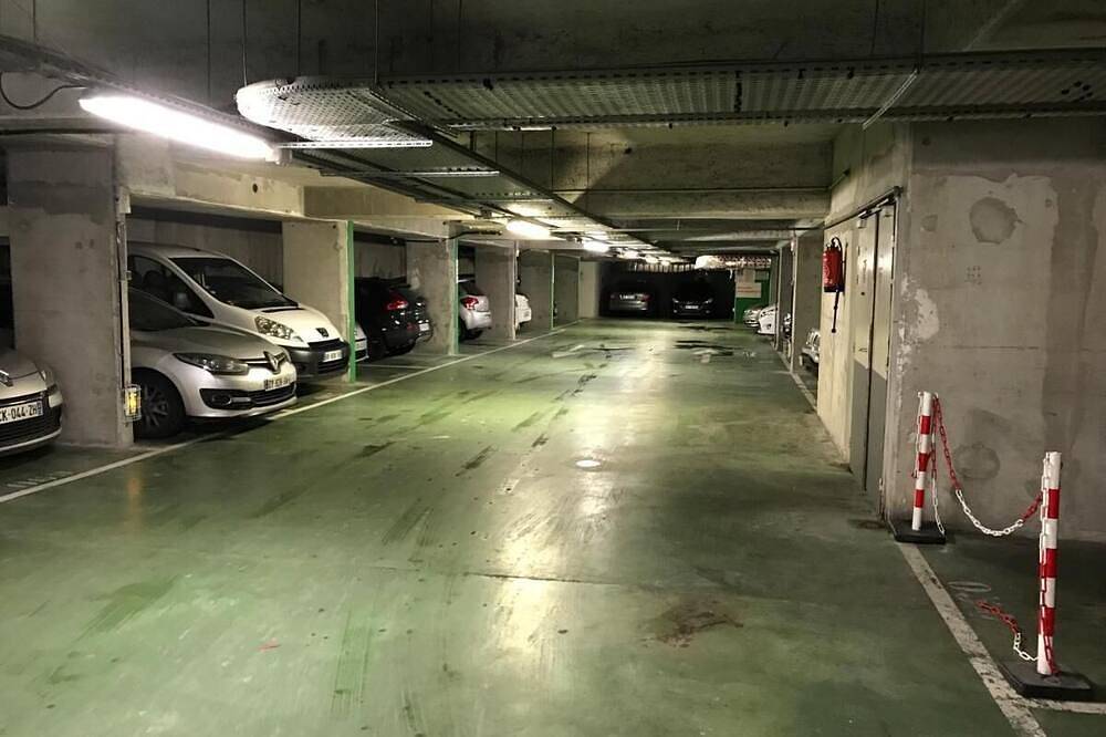 Apartamento entero, Paris15 Balcony Parking, 1bedroom, sleeps 4 in Issy-les-Moulineaux, Altos del Sena