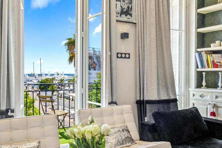 Gîte pour 6 personnes, avec vue et balcon dans Palais Des Festivals Et Des Congres - 2