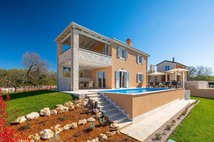 Villa per 5 persone, con piscina e giardino in San Marco