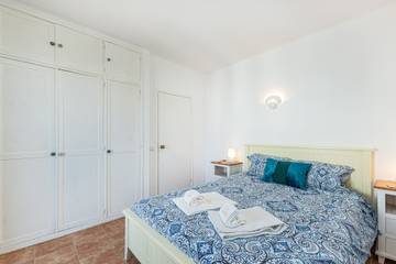 Apartment for 5 People in Luz, Faro District, Photo 2