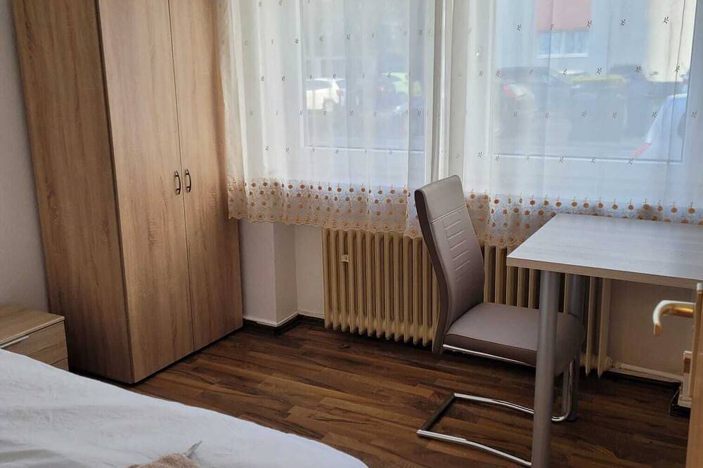 Privates Gästezimmer für Durchreisende & Geschäftstätige mit guter Bahnanbindung in Kerpen, Rhein-Erft-Kreis