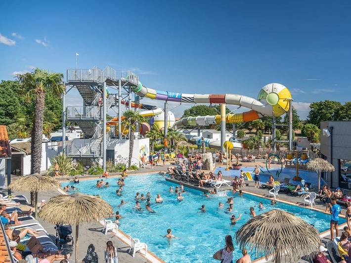 Mobil home pour 6 personnes, avec bassin pour enfant à Saint-Hilaire-de-Riez