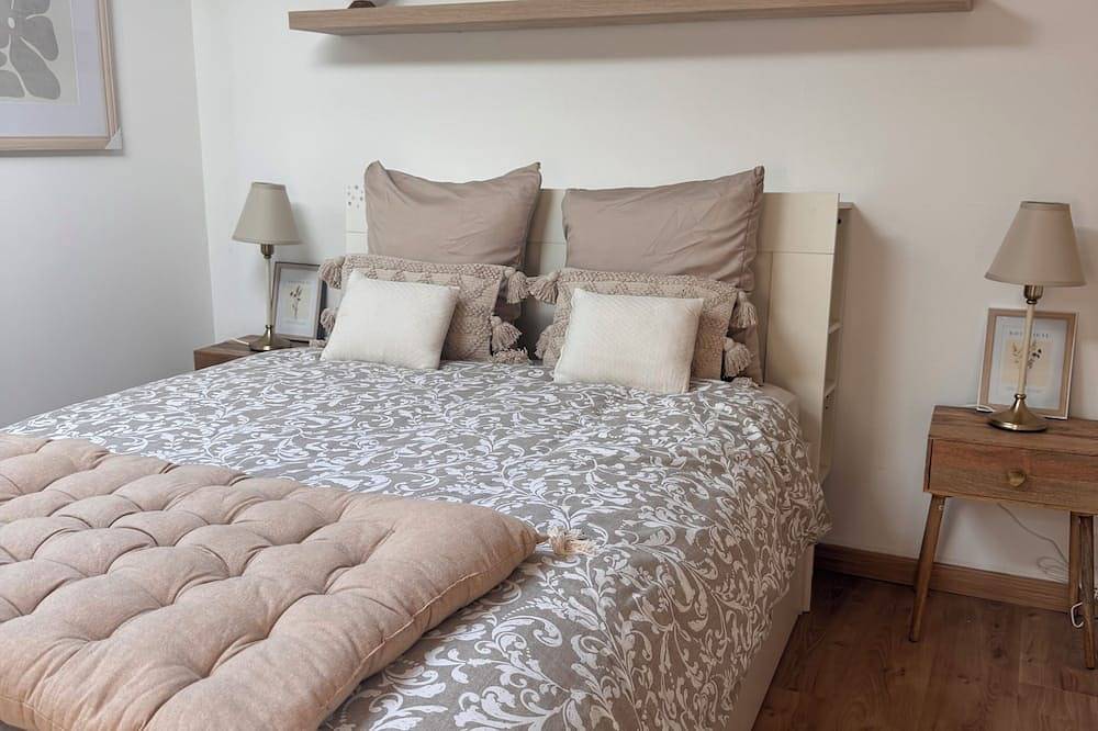 Entire apartment, Apartment T2 Parking Terrace Swimming pool in Eaunes, Toulouse region