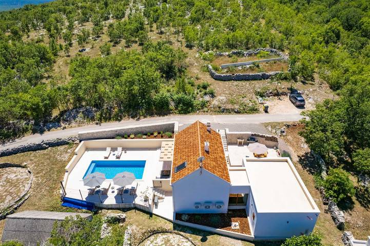 Neu! Einzigartige Villa Pietra mit beheiztem Pool in Kreševo, Dalmatinisches Zagora