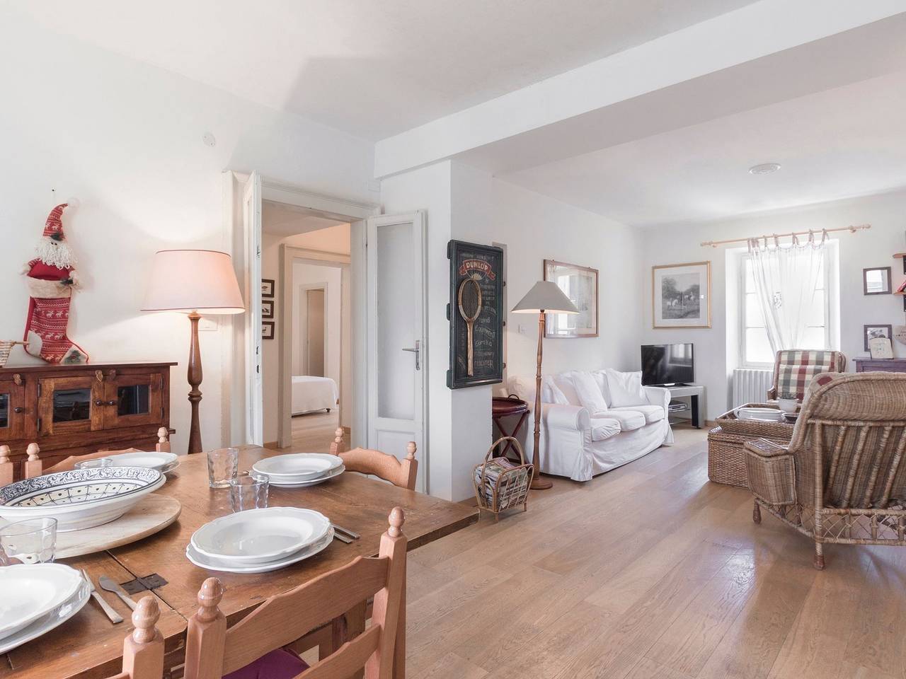 Ganze Wohnung, Ferienwohnung 'Tenuta Naiano Leonardo' mit Gemeinschaftsgarten, Wlan und Klimaanlage in Cavaion Veronese, Gardasee-Berge