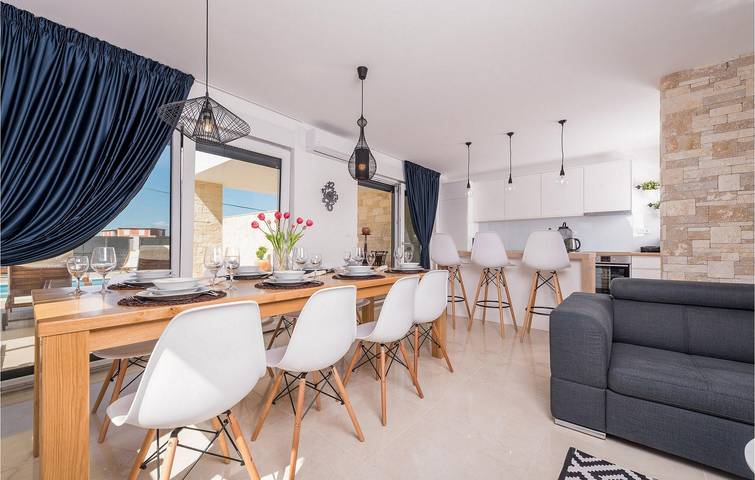 Ferienhaus für 10 Personen, mit Terrasse in Sukosan - 3