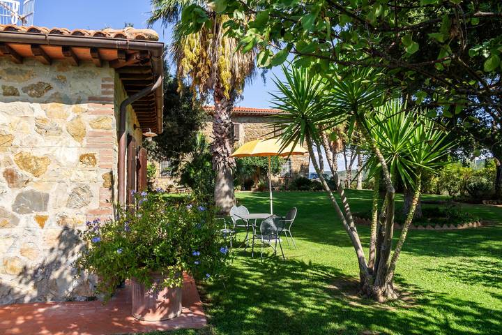 Appartamento intero, Appartamento 'Farfalla' con piscina condivisa, Wi-Fi e aria condizionata in Magliano in Toscana, Provincia di Grosseto