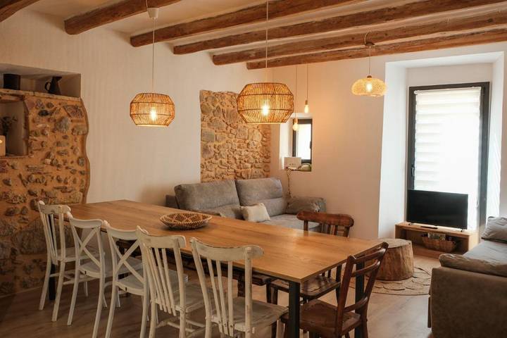 Casa rural para 10 personas, con Balcón además de Terraza y Vistas en Ordis